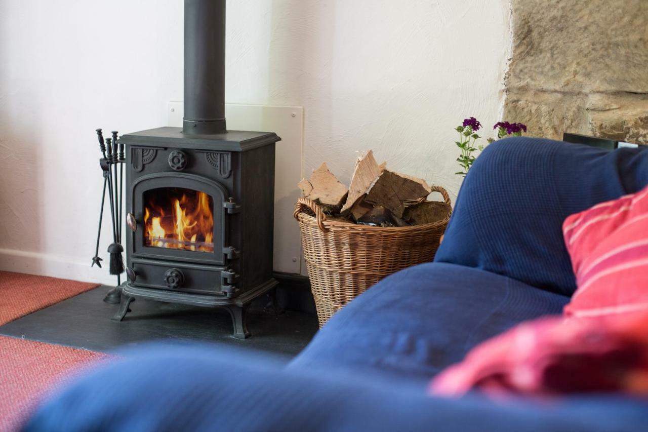 Cwm Connell Coastal Cottages Moylgrove Extérieur photo