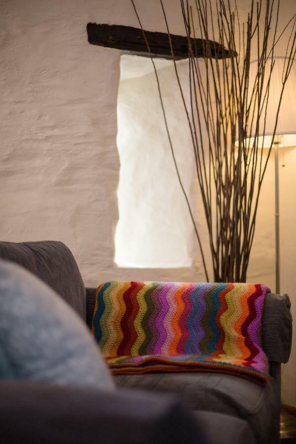 Cwm Connell Coastal Cottages Moylgrove Extérieur photo